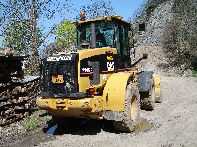 Cat 924 G (1).jpg