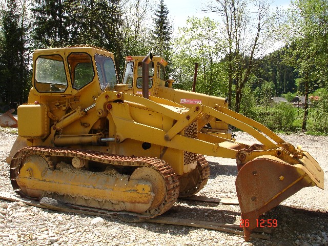 Cat 955 H (1).jpg