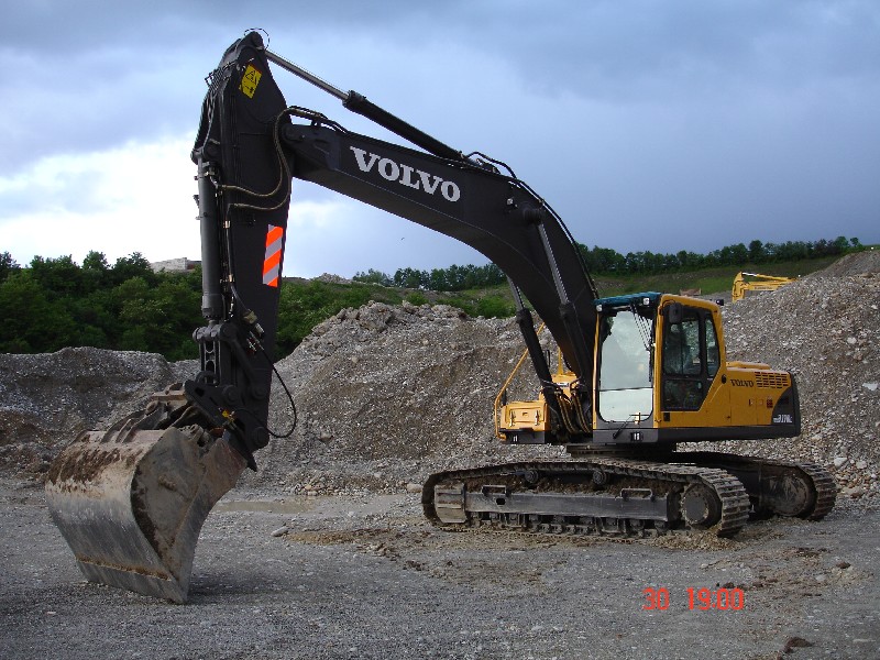 Vorführmaschine Volvo EC 290 B LC  Mai '06.jpg
