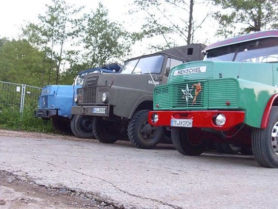 3.Henschel und Oldtimertreffen 2011 044.jpg