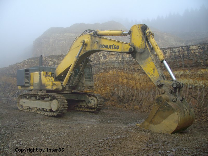 PC 750 SE-6 2.jpg