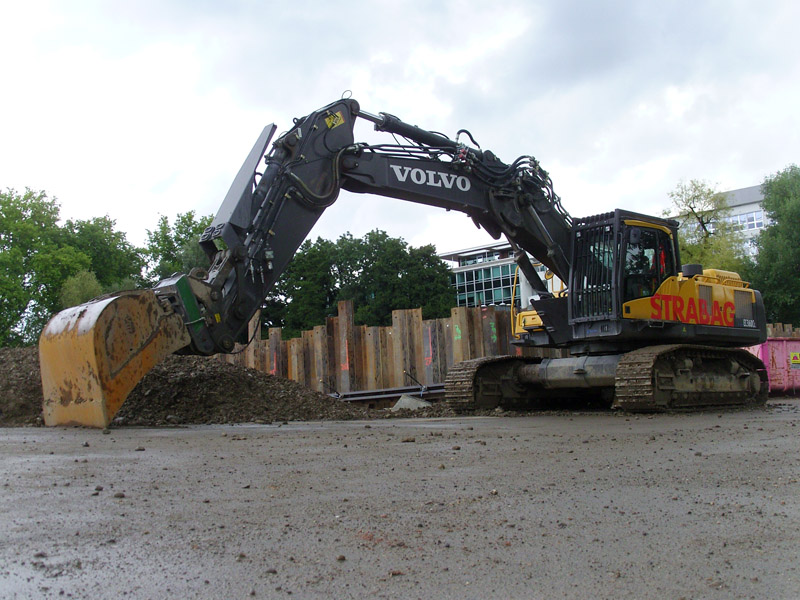 Volvo EC360C_1 Strabag (4).jpg