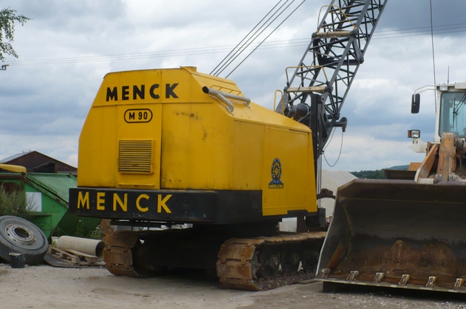 M90-57895.jpg