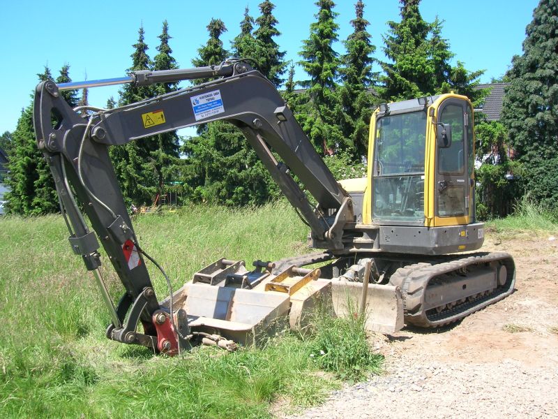 Volvo ECR88_2.jpg