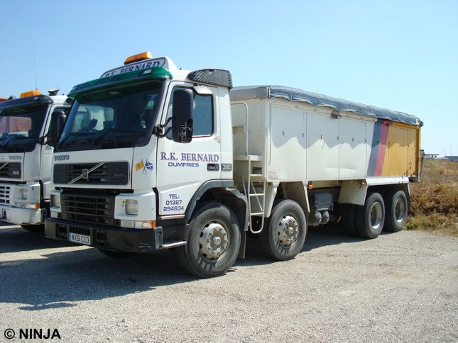 Volvo_FM12_380_8x4_S1_01.jpg