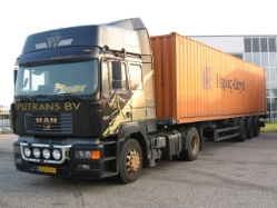  MAN-F2000-Evo-19464-GoldenLion-Putrans-B
ocken-240905-01-NL.jpg