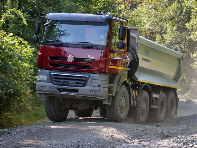 Tatra_158_8x8.2R_S1_10.jpg