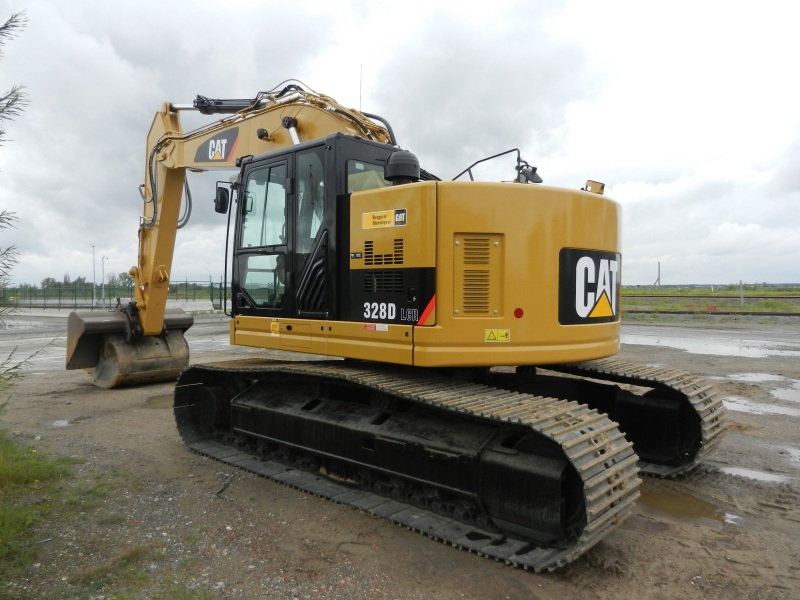 Caterpillar 328 D.jpg