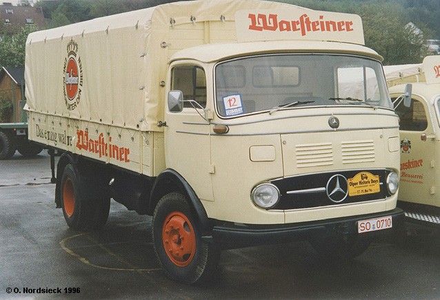 Mercedes-LP321-Pritschen-Lkw-Warsteiner.jpg