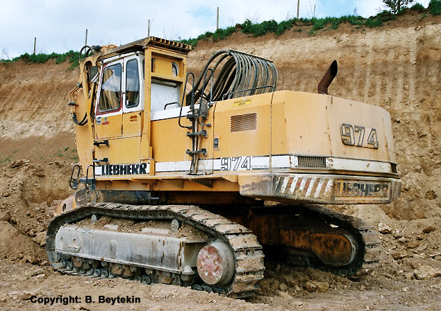 Liebherr_R974 HL_3.jpg