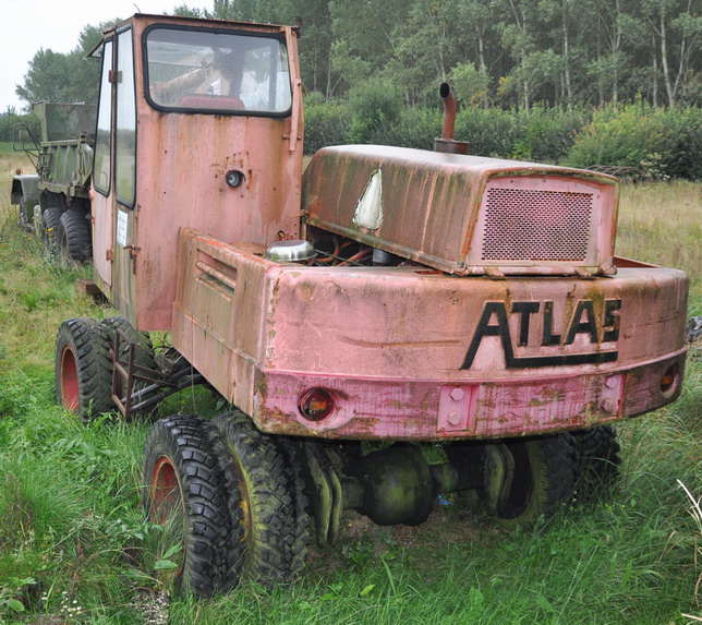 Atlas_bagr_03rc.jpg