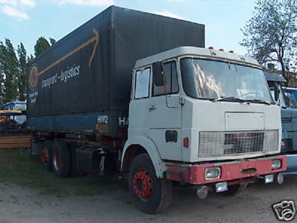 HHF 221 LE.jpg