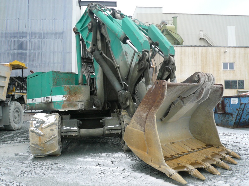 Böla LB500 - ard Baustoffwerke GmbH & Co. KG - Steinbruch Venusberg - 2011-12-18 (4).jpg