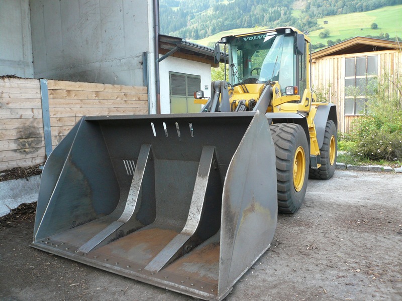 Volvo L70F - ... - Bramberg (Österreich) - 2011-09-04 (2).jpg