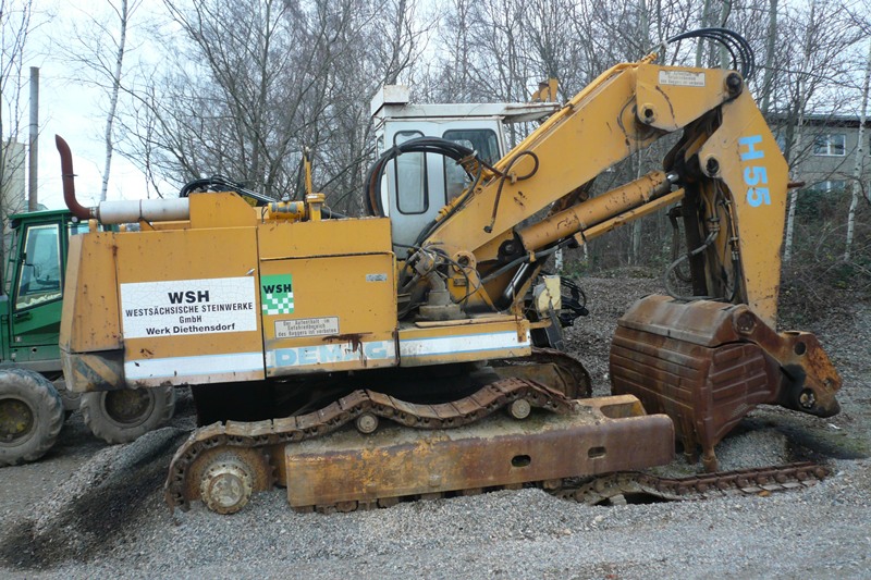 Demag H55 - Wests&auml;chsische Steinwerke GmbH - Steinbruch Hartmannsdorf - 2011-12-29 (3).jpg