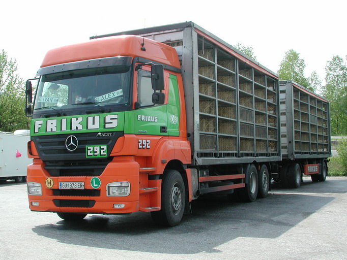 MB Axor 2543 Geflügeltransporter Frikus GU973ER.jpg