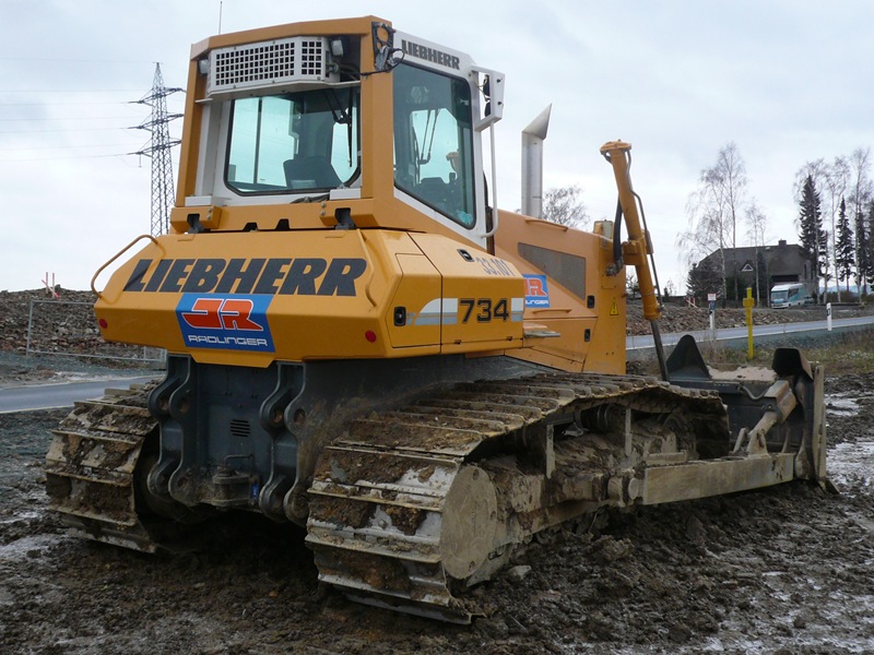 Liebherr PR734 LGP - Josef Rädlinger Bauunternehmen GmbH - Zschopauer Str. in Chemnitz - 2011-12-18 (6).jpg