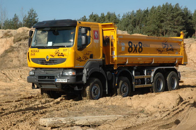 Renault_Kerax_460_8x8_S3_02.jpg