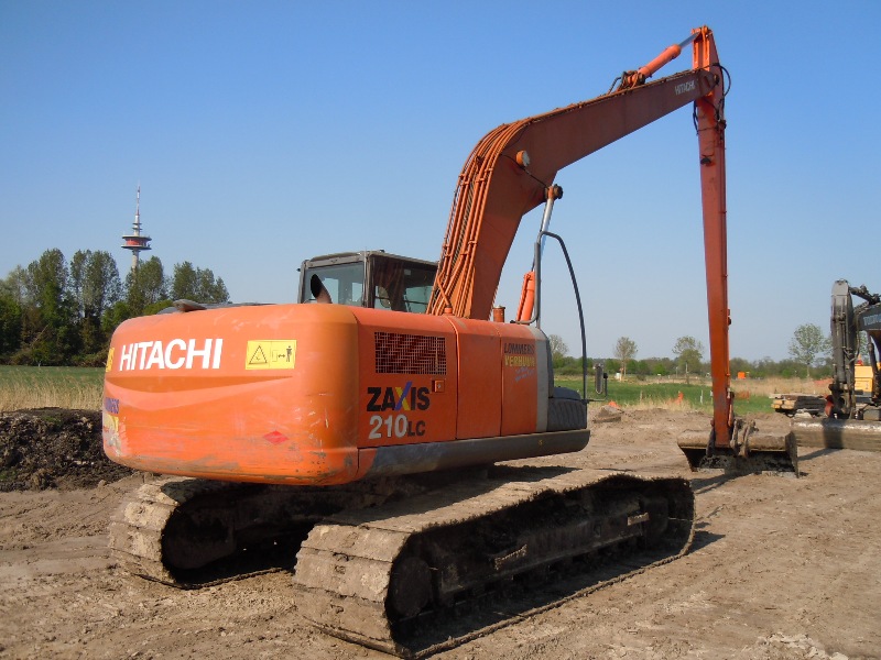 Les Lommers Zaxis 200-3 LR (4).jpg