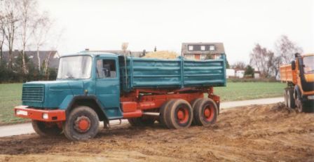 KLEIN 4 BILD von POSTMANN.jpg