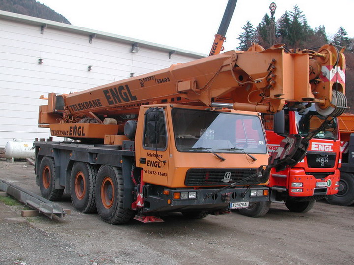 Grove Kran Engl KU426AI 2.jpg
