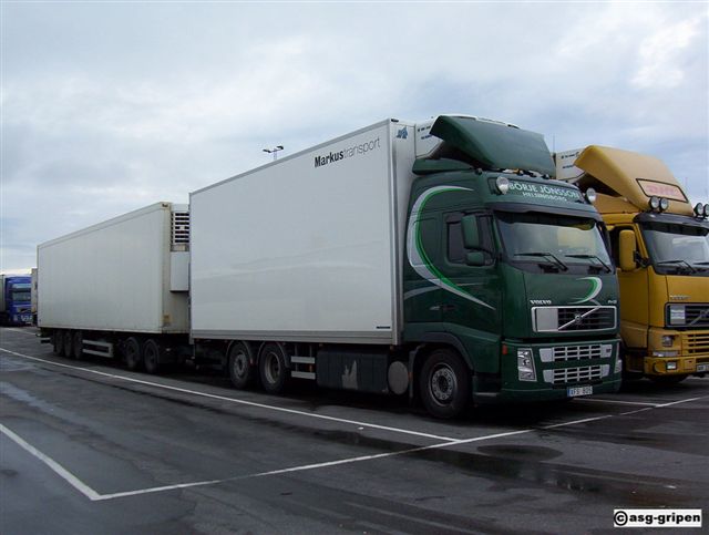 BJ Magnussen Volvo FH.jpg
