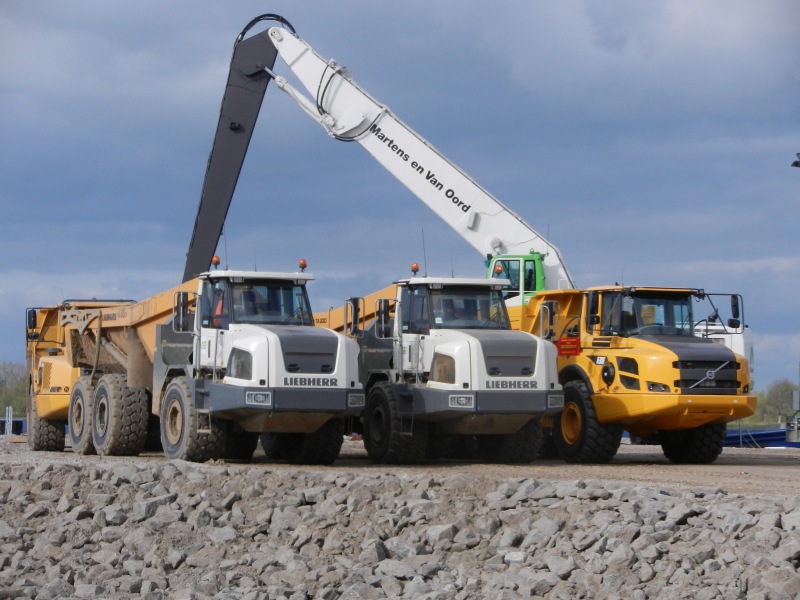 MvO Dumper Liebherr.jpg