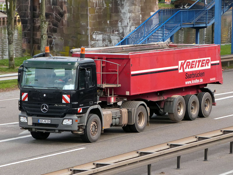 MB Actros MP2 1841 S Kipp-SZ  Kreiter (Omlor)  HO 104  (forum).jpg