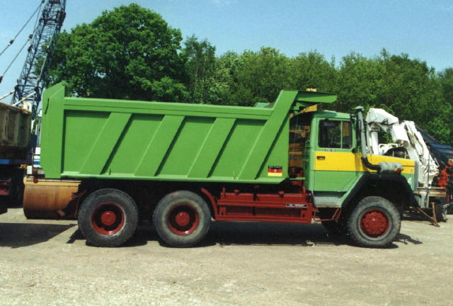 Magirus-Hauber Muldenkipper grün Bild007 (2) (2) (2).jpg