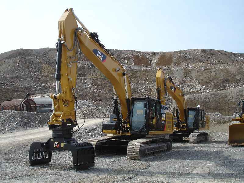 Cat 329 E (1).jpg