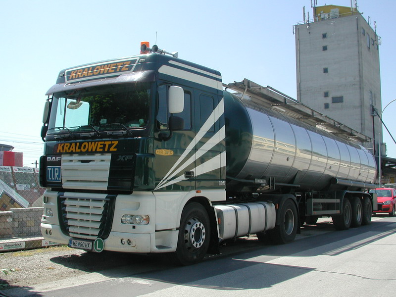 DAF XF 105.480 Tanksattelzug Kralowetz ME90HX.jpg