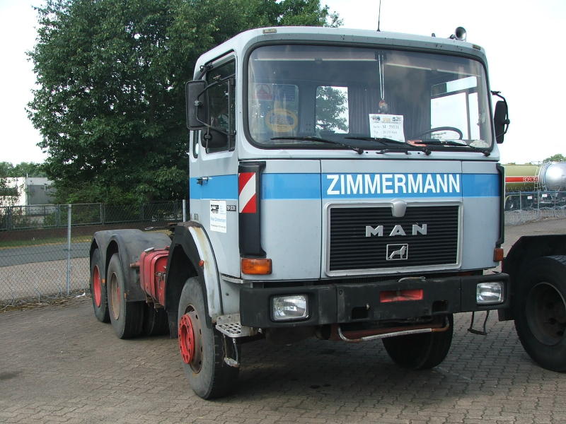 MAN F8 Zugm. 3Achs Zimmermann DSC00198 (3).jpg