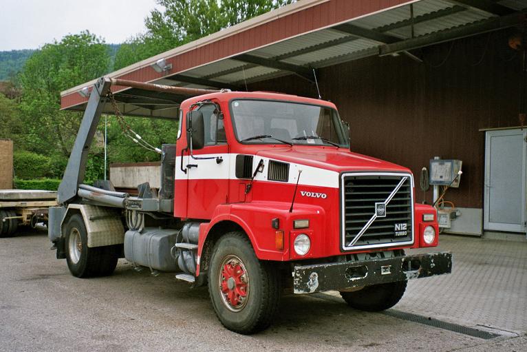 Volvo N12.jpg