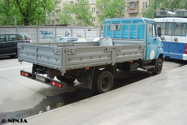 Zil_5301_4x2_V_03_resize.jpg