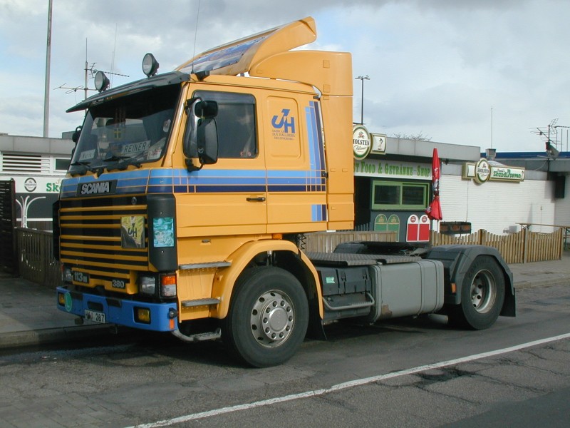 hallberg01.jpg
