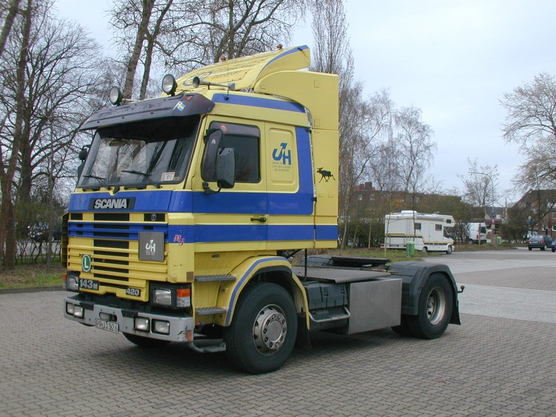 hallberg02.jpg