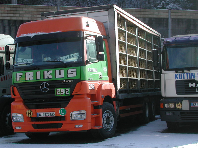 MB Axor Geflügeltransporter Frikus.jpg