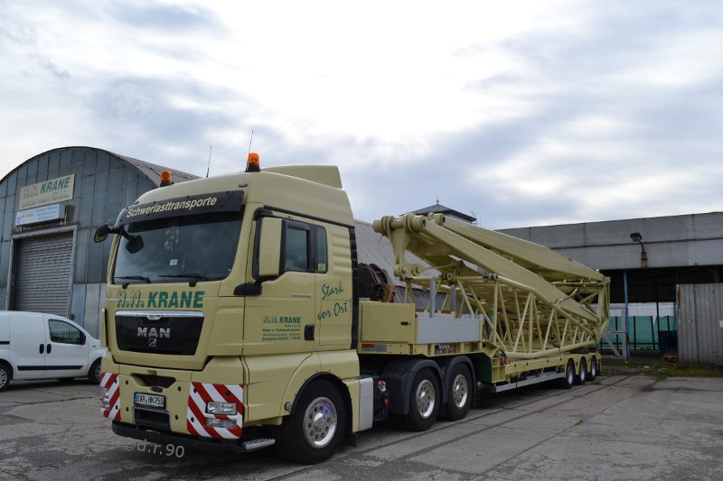 MAN TGX XLX 26.440 H.N.Krane[4].jpg