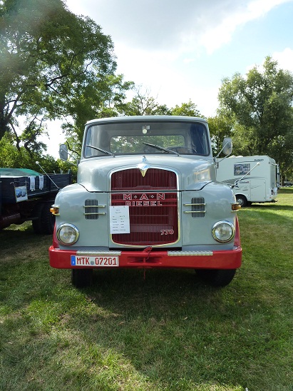 P1040073.jpg