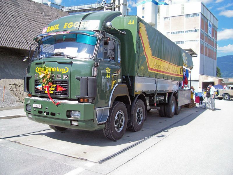100_2452egger.jpg