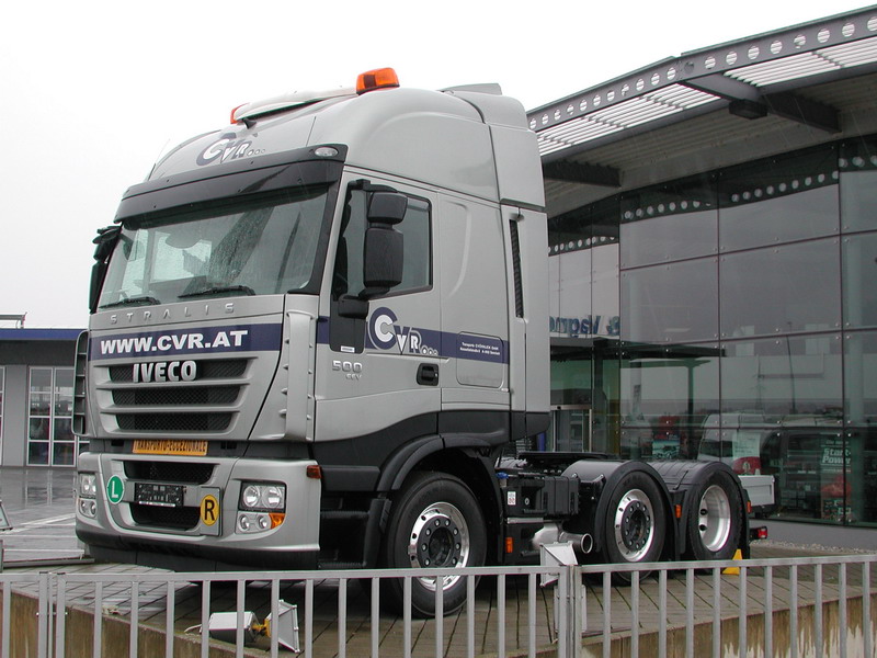 Iveco Stralis 500 Sattelzugmaschine CVR.jpg