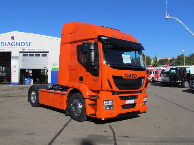  Iveco-HiRoad-440S46-E5-orange_20120908_0
01.jpg