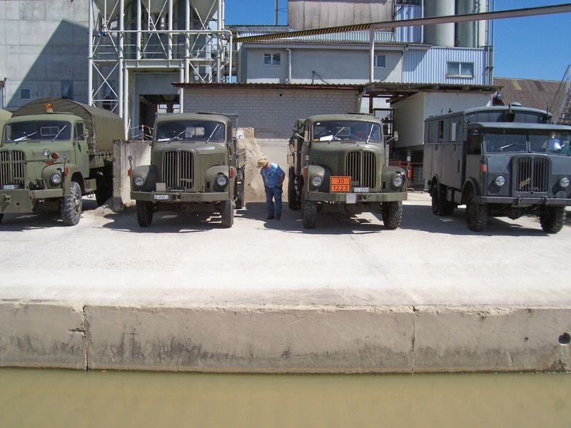 100_2459 2dm.jpg