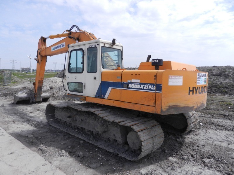 Oosterhuis Robex 210 (1).jpg