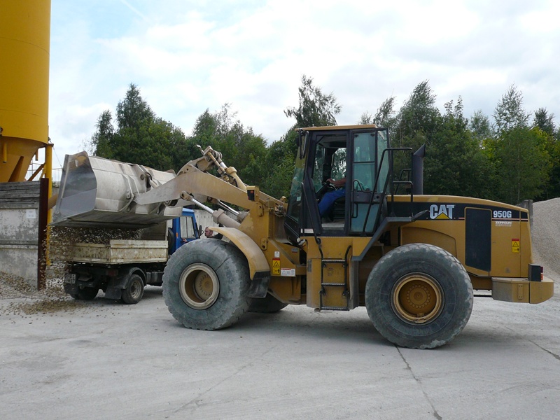 Caterpillar 950G.jpg