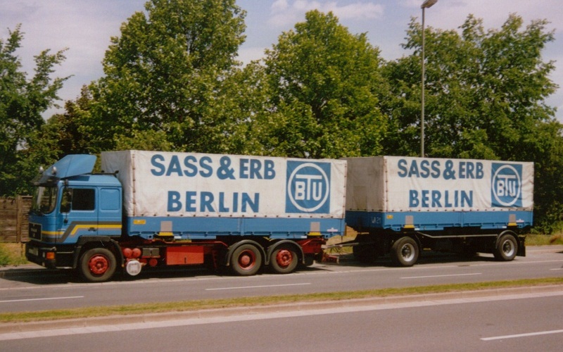 693.jpg