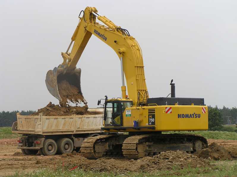 Pc750LC-7-36.jpg