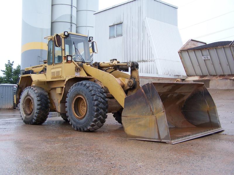 Caterpillar 936F.jpg