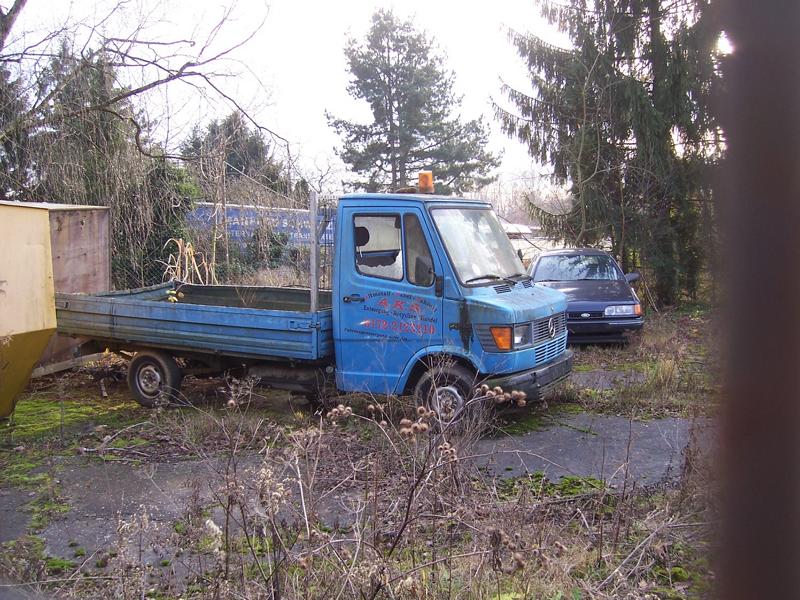 MB 206 Pritsche 1.jpg