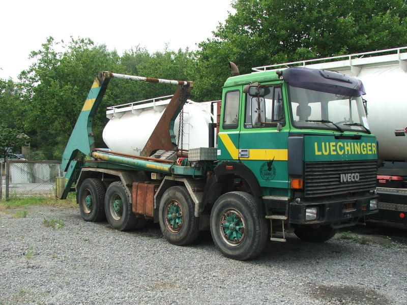 IVECO Muldenabsetzer 4Achs CH DSC00316 (2).jpg